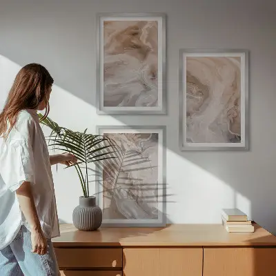 Conjunto de 3 quadros com moldura com estampa de texturas abstratas de mármore