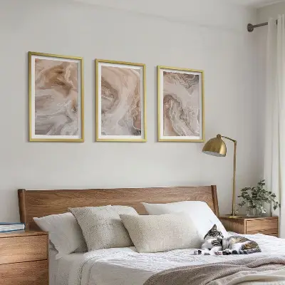 Conjunto de 3 quadros com moldura com estampa de texturas abstratas de mármore