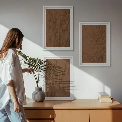 Composição de quadros moderna com textura de madeira minimalista