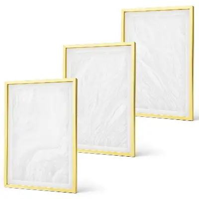 Conjunto de quadros para sala de estar com estrutura elegante em mármore