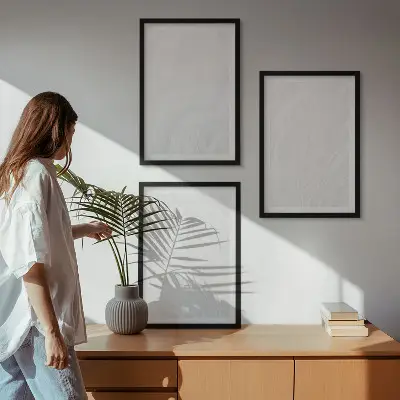 Conjunto de quadros para sala de estar com estrutura elegante em mármore