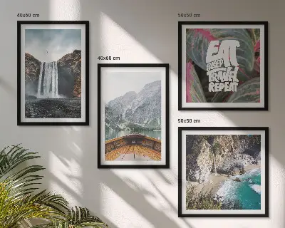 Políptico com moldura paisagem de montanha com cachoeira em meio à natureza