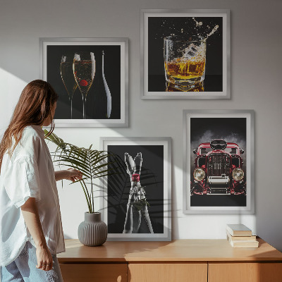 Composição de quadros Pernas de mulher rosa carro vinho