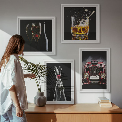Composição de quadros Pernas de mulher rosa carro vinho