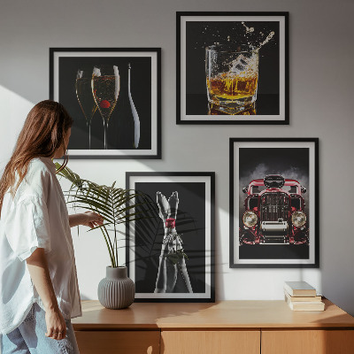Composição de quadros Pernas de mulher rosa carro vinho