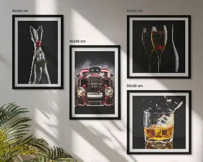 Composição de quadros com pernas de mulher, tom rosa e carro vinho