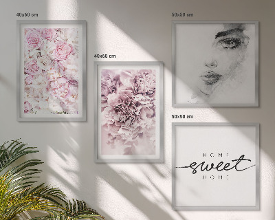 Composição de quadros Retrato de uma mulher em casa com peônias