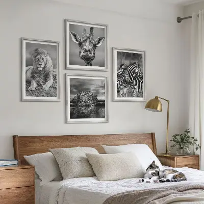 Conjunto de 4 quadros com moldura de animais selvagens leão jaguar girafa e zebras