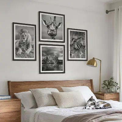 Conjunto de 4 quadros com moldura de animais selvagens leão jaguar girafa e zebras