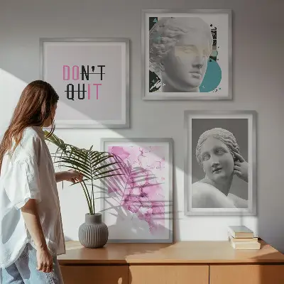 Composição de quadros com escultura abstrata em aquarela