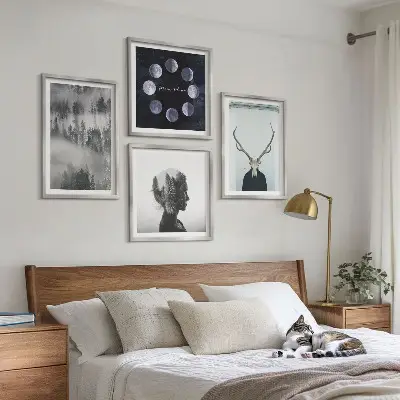 Conjunto de 4 quadros com moldura estampa de floresta com névoa, lua e caveira feminina