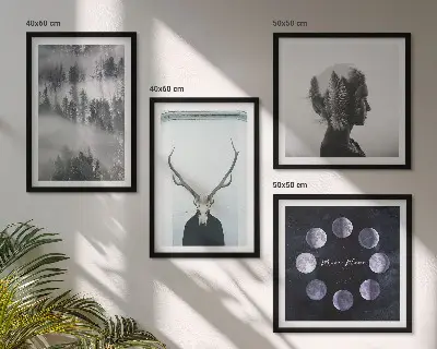 Conjunto de 4 quadros com moldura estampa de floresta com névoa, lua e caveira feminina