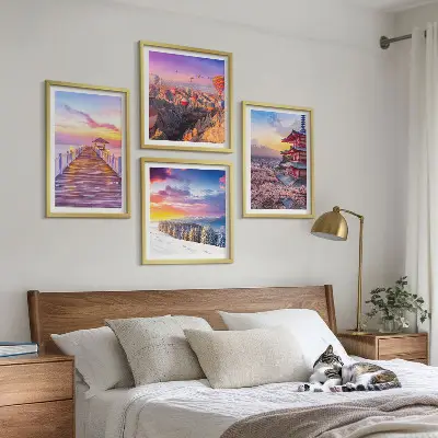 Conjunto de 4 quadros com moldura com tema de paisagens celestes românticas