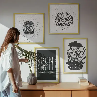 Políptico com moldura com estampas de gráficos, comida e slogans culinários