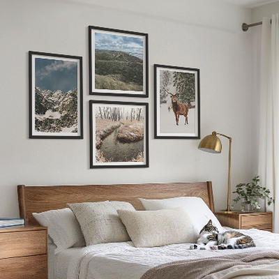 Conjunto de 4 quadros com moldura paisagem de floresta de cervos-das-neves nas montanhas