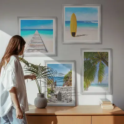 Conjunto de 4 quadros com moldura com estampa de vista de férias, praia e palmeiras