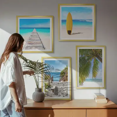 Conjunto de 4 quadros com moldura com estampa de vista de férias, praia e palmeiras