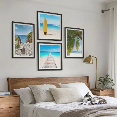 Conjunto de 4 quadros com moldura com estampa de vista de férias, praia e palmeiras