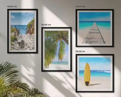 Conjunto de 4 quadros com moldura com estampa de vista de férias, praia e palmeiras