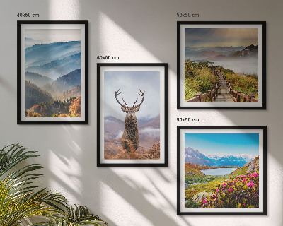 Conjunto de 4 quadros com moldura paisagem montanhosa lago veado