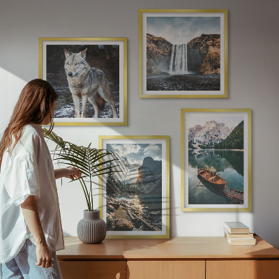 Conjunto de 4 quadros com moldura Montanhas, lagos, cachoeira, lobo