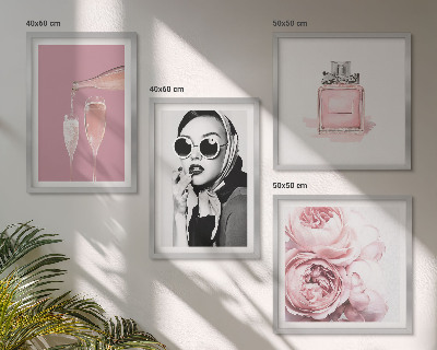 Composição de quadros Acessórios rosa estilosos