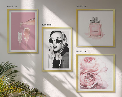 Composição de quadros Acessórios rosa estilosos