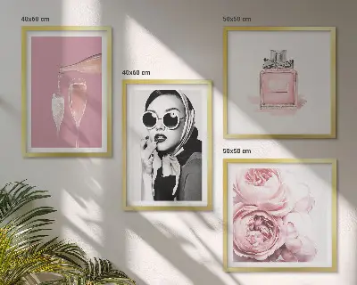 Composição de quadros com acessórios rosa estilosos