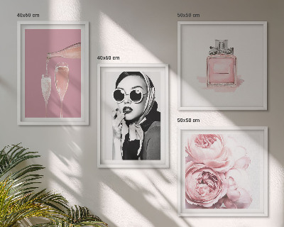 Composição de quadros Acessórios rosa estilosos
