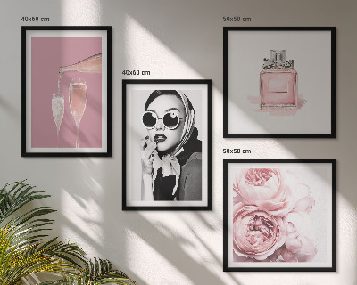 Composição de quadros Acessórios rosa estilosos