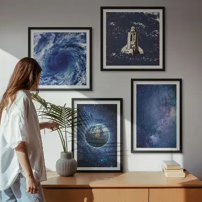 Políptico com moldura estampa de galáxia com tempestade espacial da Terra