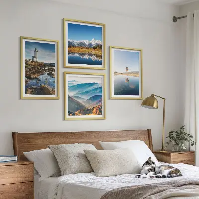 Políptico com moldura vistas da natureza com farol e montanhas
