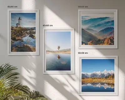 Políptico com moldura vistas da natureza com farol e montanhas