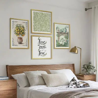 Conjunto de 4 quadros com moldura estampa de folhas verdes e plantas exóticas