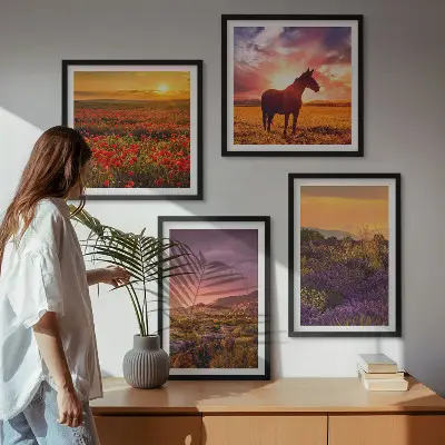 Composição de quadros de paisagem de montanha com cavalo e lavanda