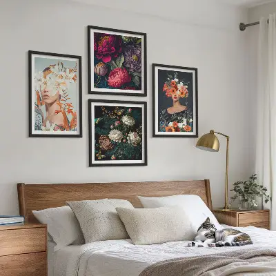 Conjunto de 4 quadros com moldura com estampas de retratos florais de buquês e folhas