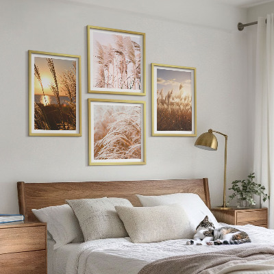 Composição de quadros pôr do sol em um campo de grama boho