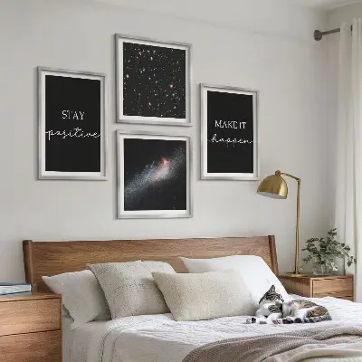 Composição de quadros com slogans motivacionais e tema de estrelas no espaço