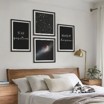 Composição de quadros com slogans motivacionais e tema de estrelas no espaço