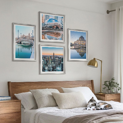 Conjunto de 4 quadros com moldura Arquitetura de cidades sobre a água