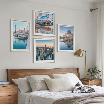 Conjunto de 4 quadros com moldura Arquitetura de cidades sobre a água