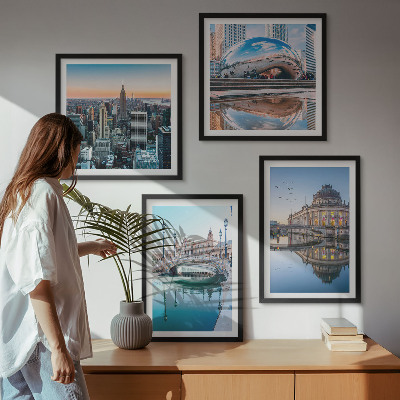 Conjunto de 4 quadros com moldura Arquitetura de cidades sobre a água