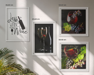 Conjunto de 4 quadros com moldura Taças de vinho com uvas e inscrição