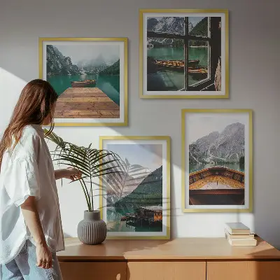 Políptico com moldura paisagens de montanha com barcos e chalés