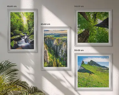 Conjunto de 4 quadros com moldura floresta de cachoeiras em montanhas verdes