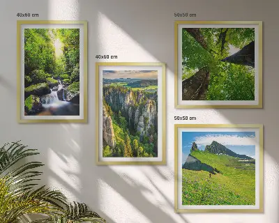 Conjunto de 4 quadros com moldura floresta de cachoeiras em montanhas verdes