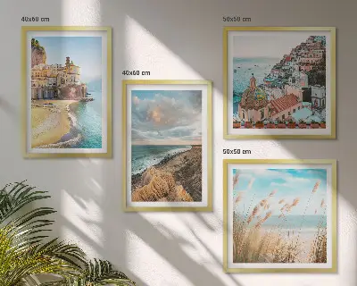 Conjunto de 4 quadros com moldura com paisagens de praia, cidade e falésias