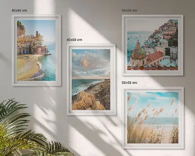 Conjunto de 4 quadros com moldura com paisagens de praia, cidade e falésias
