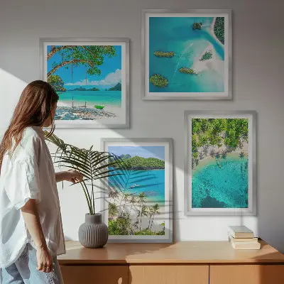 Conjunto de 4 quadros com moldura estampa de praias, palmeiras e água cristalina