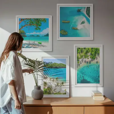 Conjunto de 4 quadros com moldura estampa de praias, palmeiras e água cristalina